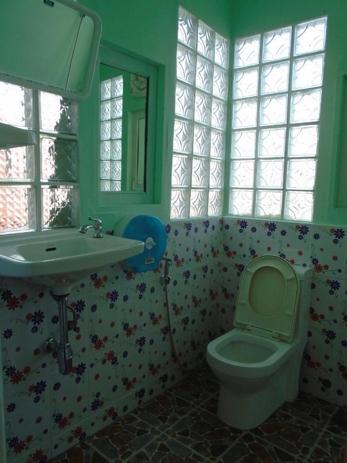 Panda Hostel Phuket (Adults Only) Patong 外观 照片